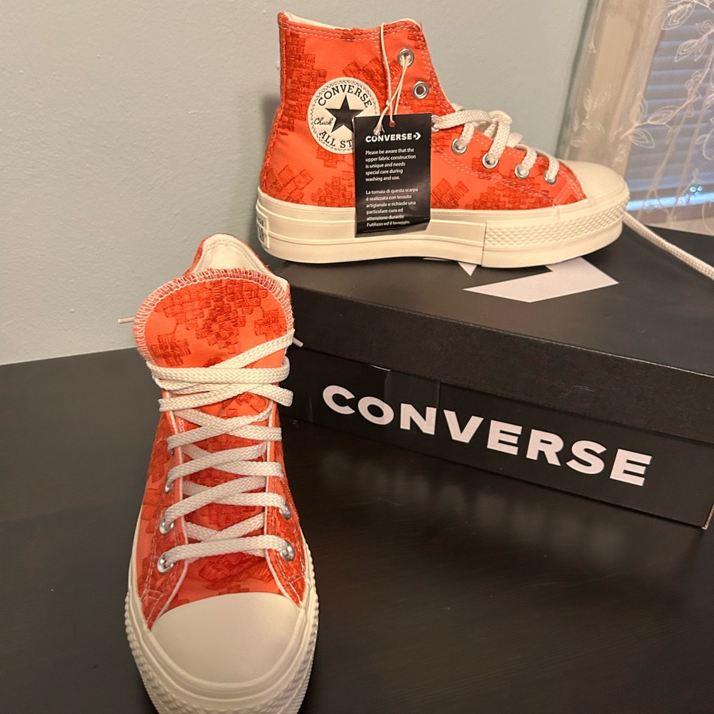 Converse platform hightop